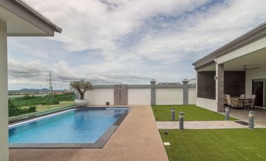For sale 4 bedrooms villa in Bang Lamung, Chonburi