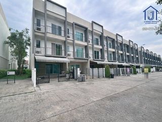Продажа 3 спальни таунхаус в Суан Луанг, Бангкок