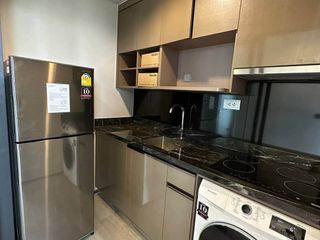 Condo en alquiler de 2 habitaciones en Khlong Toei, Bangkok