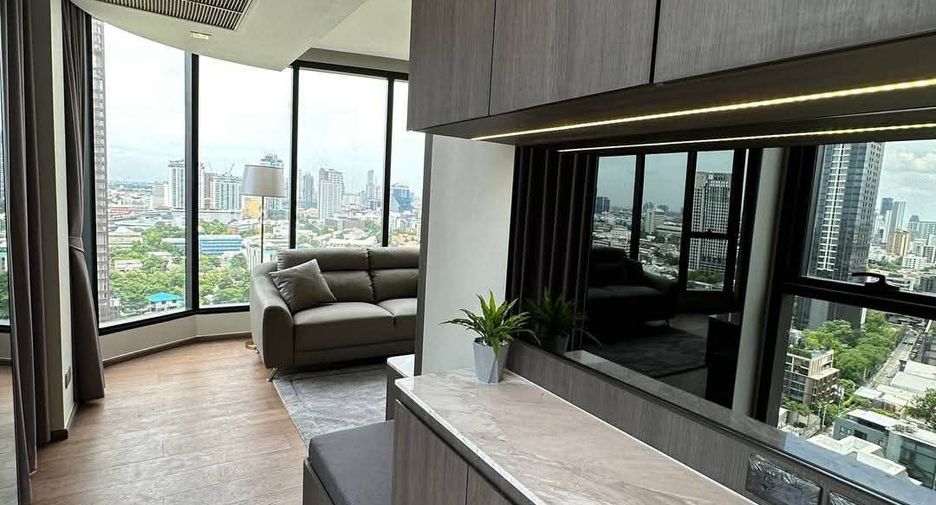 For rent 2 bedrooms condo in Khlong Toei, Bangkok