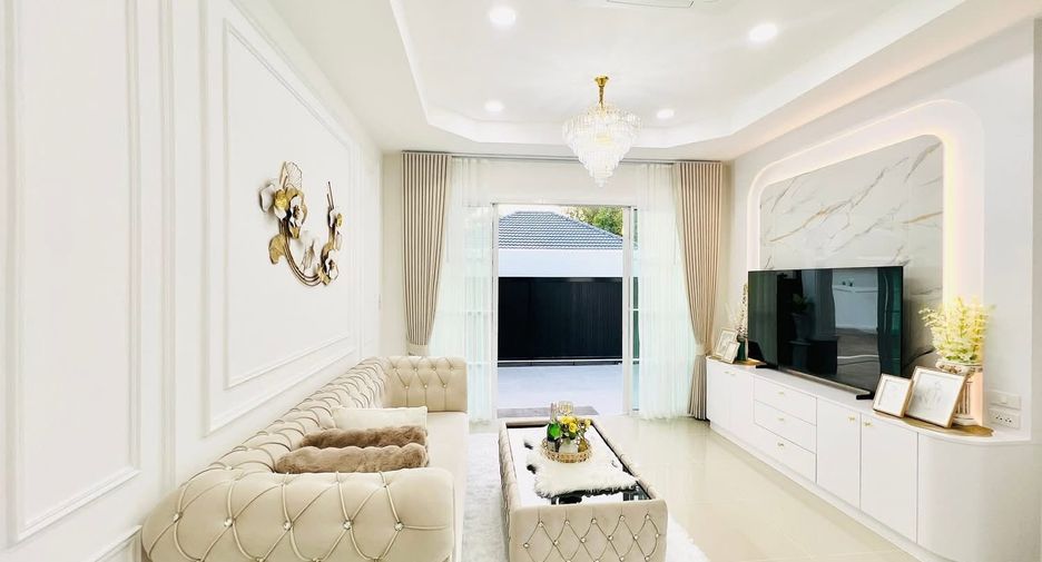 For sale 3 ベッドルーム house in Bang Lamung, Chonburi