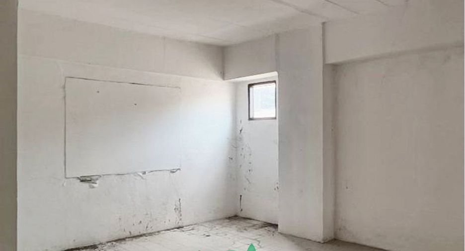 Продажа 3 спальни кондо в Pak Kret, Нонтабури