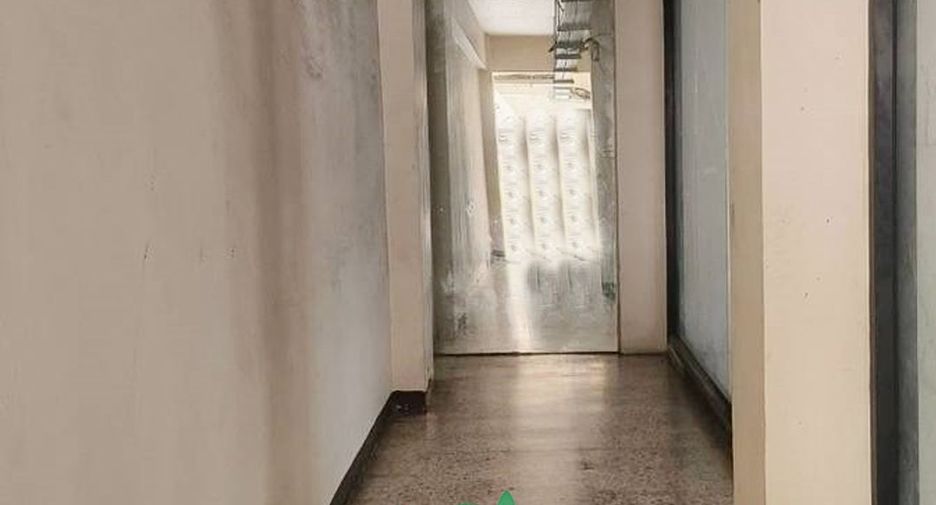 Продажа 3 спальни кондо в Pak Kret, Нонтабури