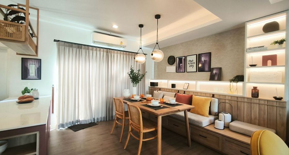 For rent 3 bedrooms townhouse in Prawet, Bangkok