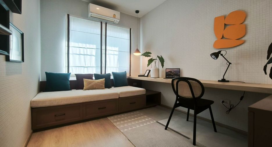 For rent 3 bedrooms townhouse in Prawet, Bangkok