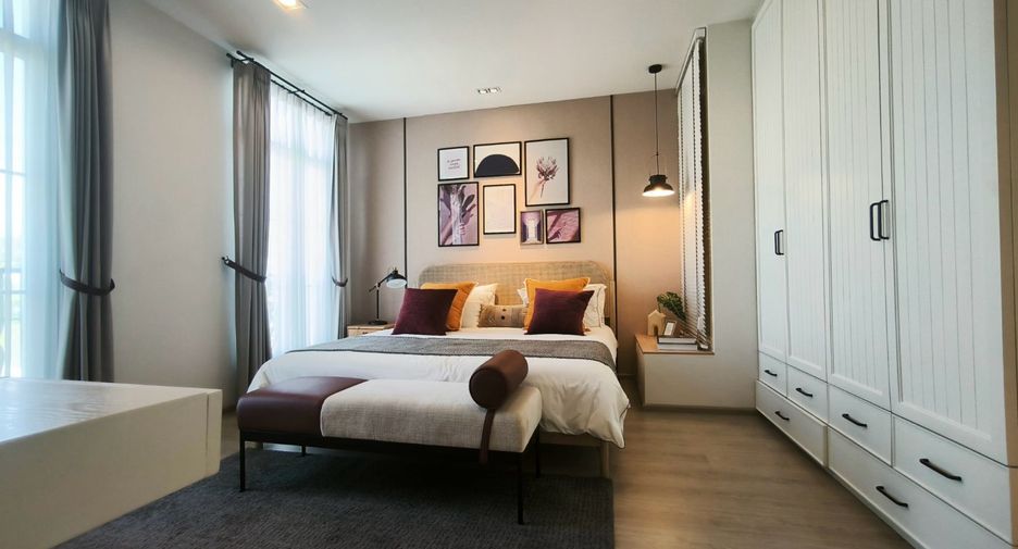For rent 3 bedrooms townhouse in Prawet, Bangkok