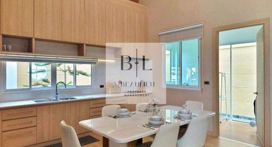 For rent and for sale 3 bedrooms house in Bang Lamung, Chonburi