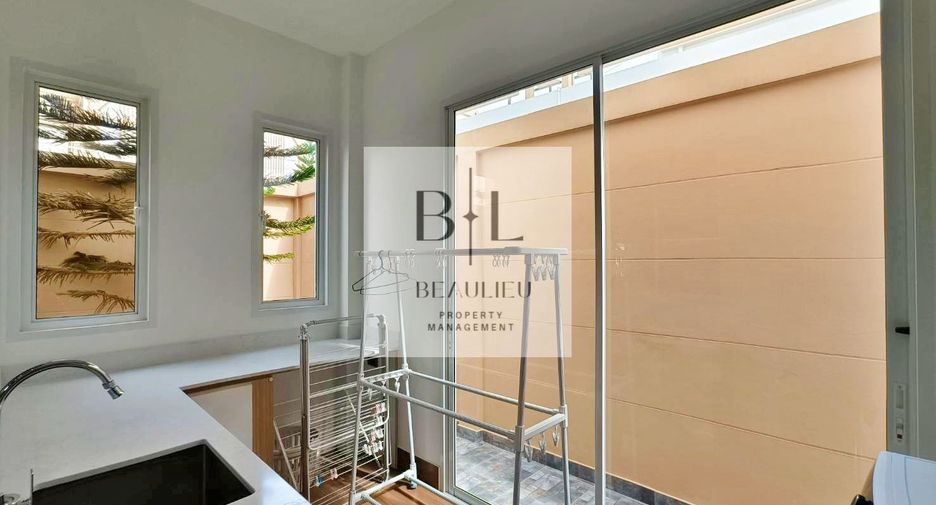 For rent and for sale 3 bedrooms house in Bang Lamung, Chonburi