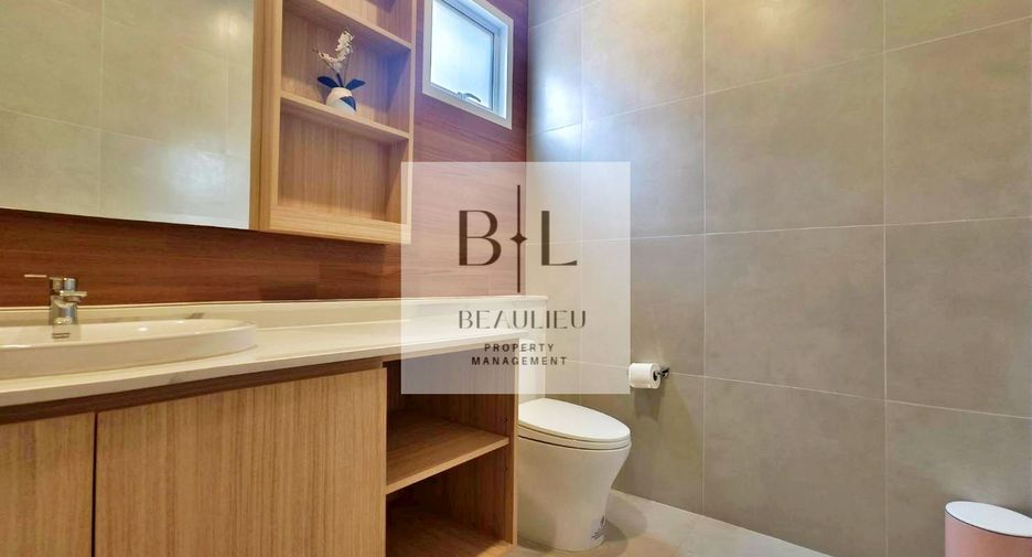 For rent and for sale 3 bedrooms house in Bang Lamung, Chonburi