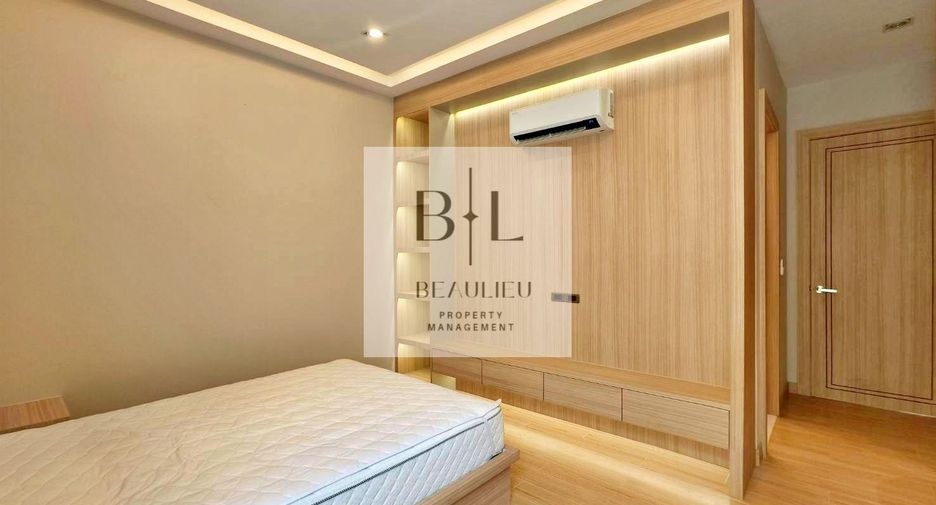 For rent and for sale 3 bedrooms house in Bang Lamung, Chonburi