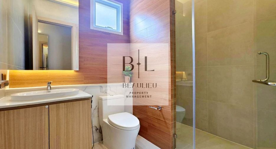 For rent and for sale 3 bedrooms house in Bang Lamung, Chonburi