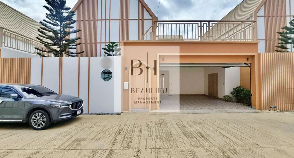 For rent and for sale 3 bedrooms house in Bang Lamung, Chonburi