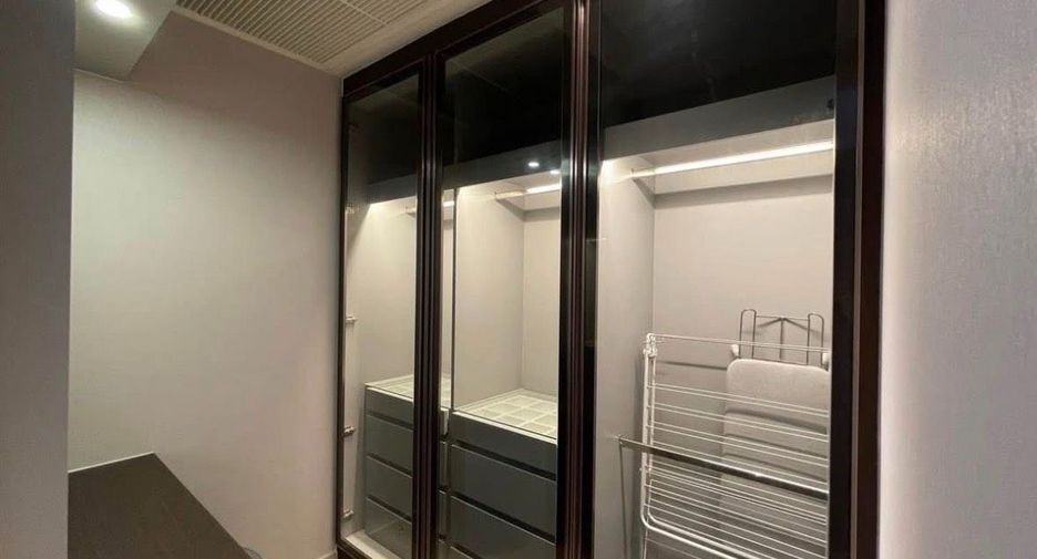 Wohnung zur Miete mit 2 Zimmer in Bang Rak, Bangkok