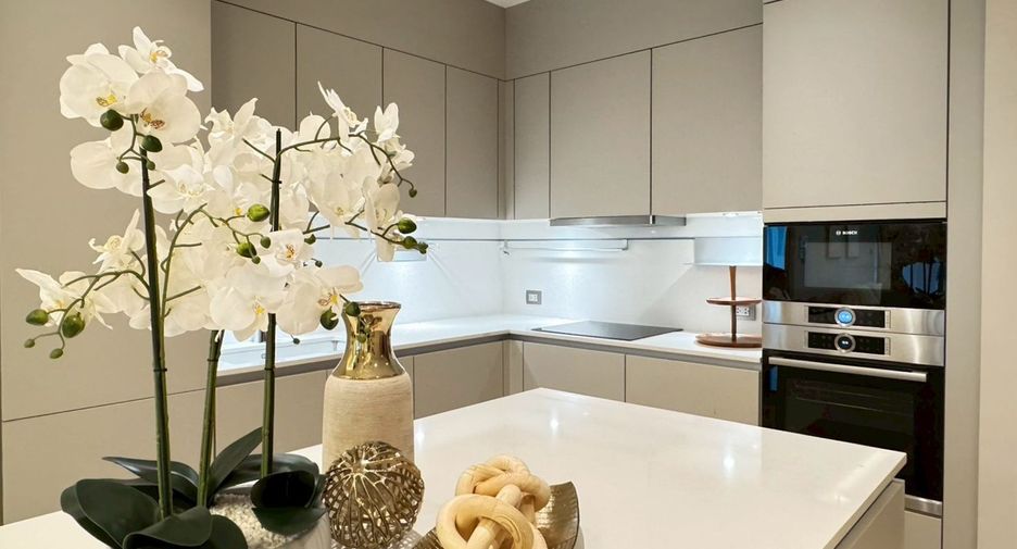 Condo en alquiler de 2 habitaciones en Pathum Wan, Bangkok