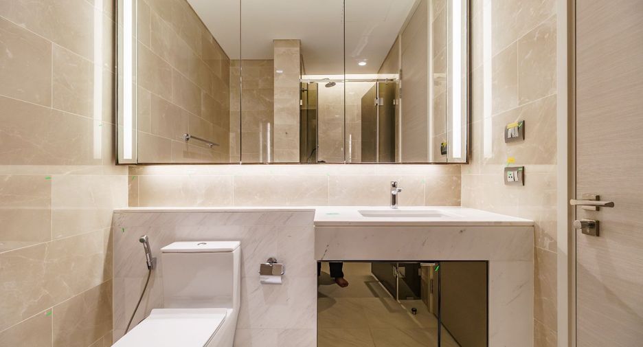 Condo en alquiler de 2 habitaciones en Pathum Wan, Bangkok