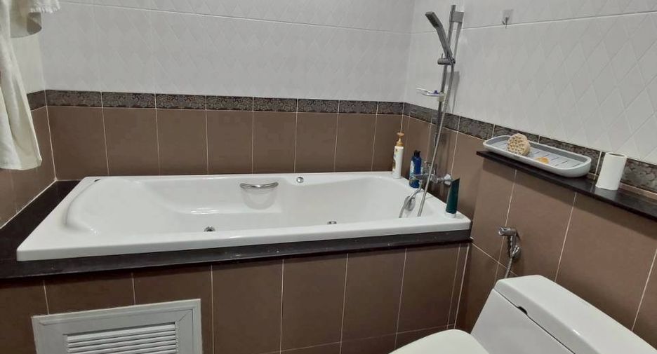 Villa zur Miete mit 3 Zimmer in Bang Lamung, Chonburi