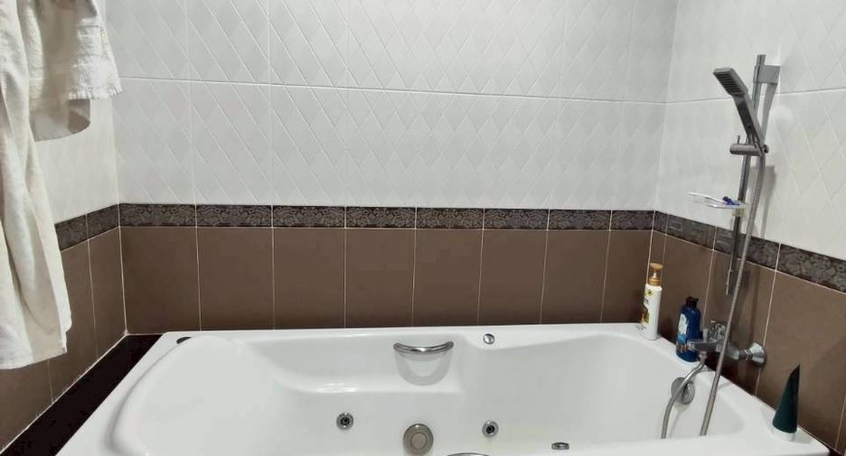 Villa zur Miete mit 3 Zimmer in Bang Lamung, Chonburi