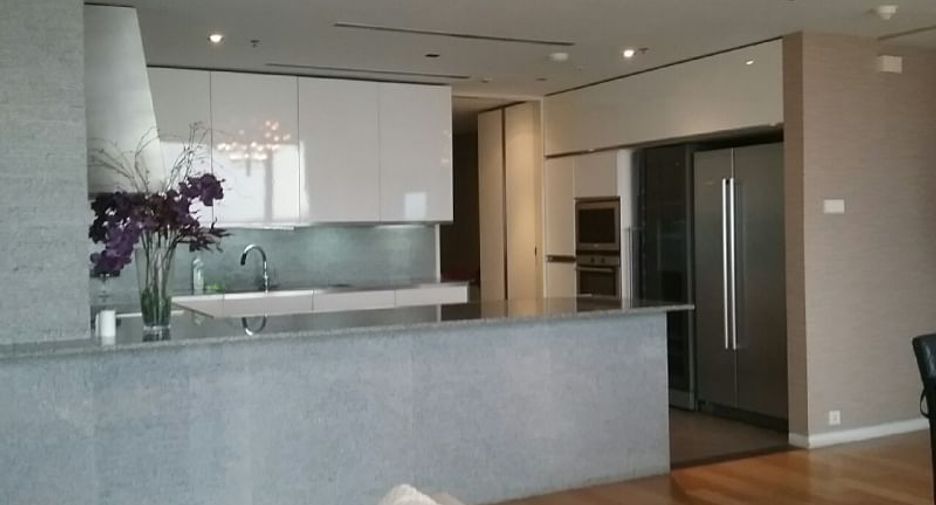 Wohnung zur Miete mit 2 Zimmer in Sathon, Bangkok