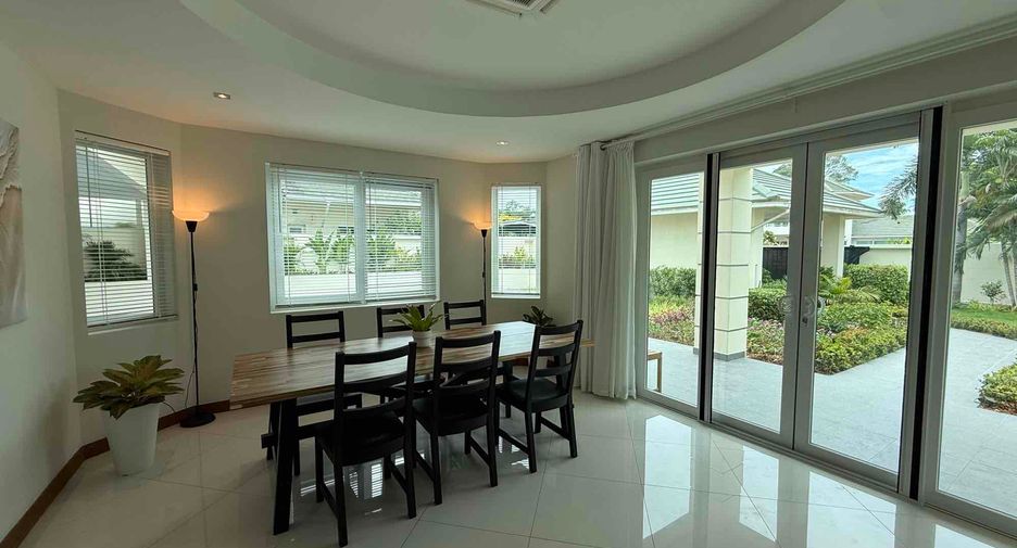 Villa en alquiler de 4 habitaciones en Bang Lamung, Chonburi