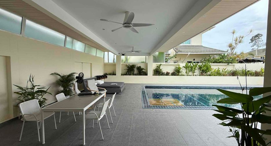 Villa en alquiler de 4 habitaciones en Bang Lamung, Chonburi