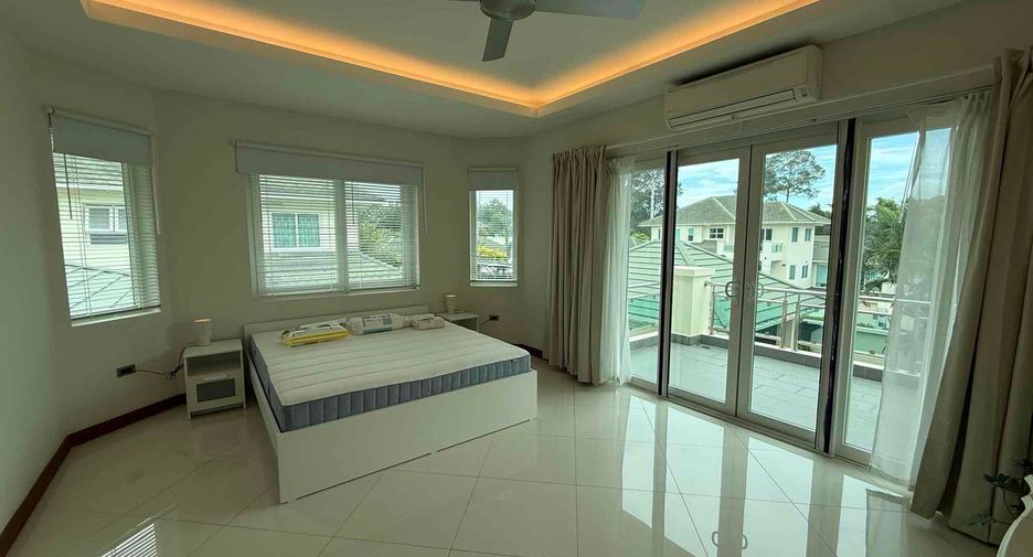 Villa en alquiler de 4 habitaciones en Bang Lamung, Chonburi