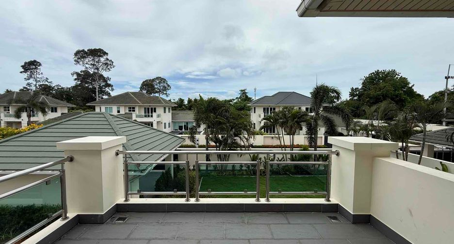 Villa en alquiler de 4 habitaciones en Bang Lamung, Chonburi
