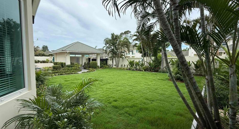 Villa en alquiler de 4 habitaciones en Bang Lamung, Chonburi