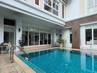 ให้เช่า 4 ห้องนอน บ้านเดี่ยว ใน คลองเตย, กรุงเทพฯ