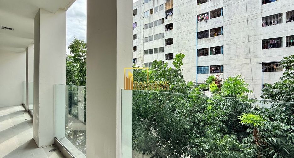 For rent 3 ベッドルーム condo in Watthana, Bangkok