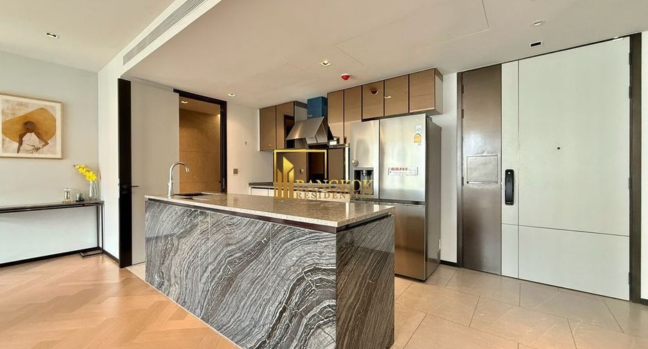 For rent 3 bedrooms condo in Watthana, Bangkok