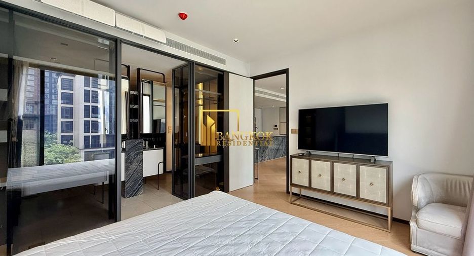 For rent 3 bedrooms condo in Watthana, Bangkok