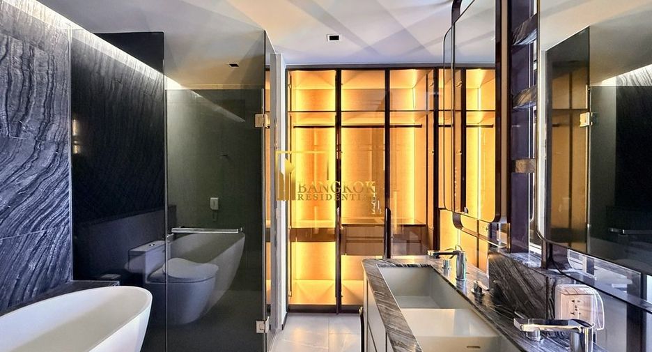 For rent 3 bedrooms condo in Watthana, Bangkok