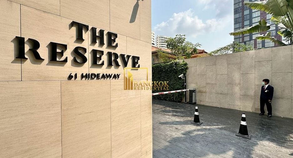 For rent 3 bedrooms condo in Watthana, Bangkok