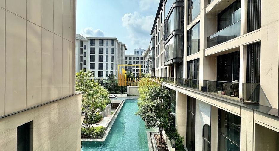 For rent 3 bedrooms condo in Watthana, Bangkok