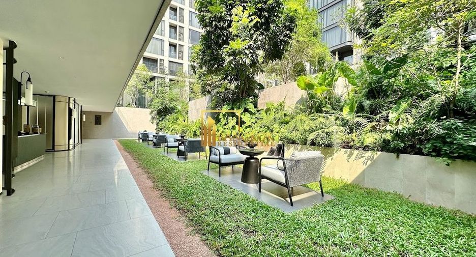 For rent 3 bedrooms condo in Watthana, Bangkok