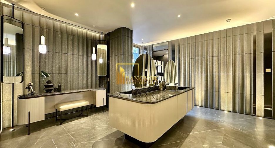 For rent 3 bedrooms condo in Watthana, Bangkok