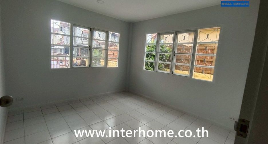 À vendre 6 chambres maison à Min Buri, Bangkok