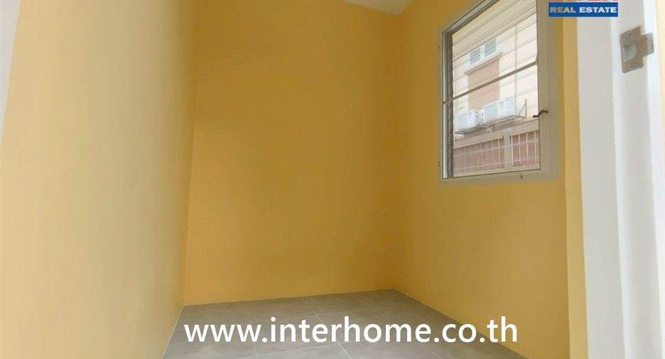 À vendre 6 chambres maison à Min Buri, Bangkok