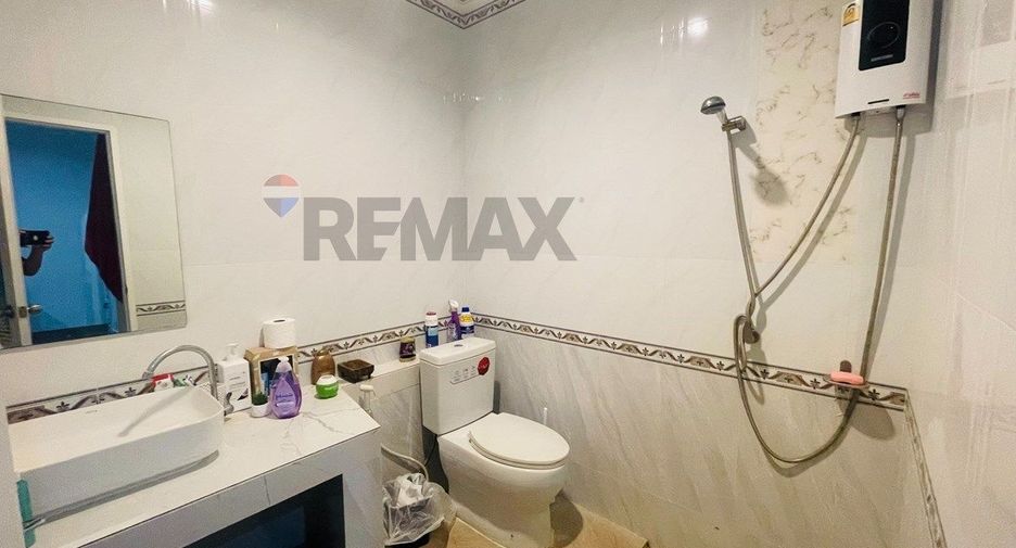 Продажа 3 спальни таунхаус в Самуи, Сураттани