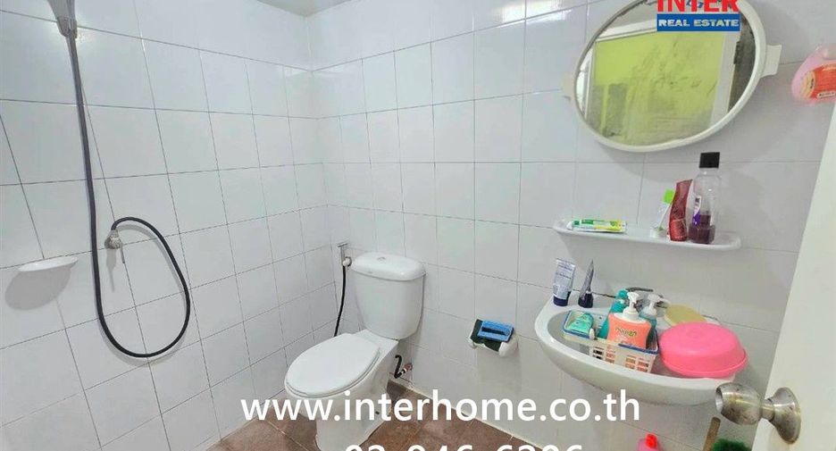 Reihenhaus zum Kauf mit 3 Zimmer in Mueang Samut Prakan, Samut Prakan