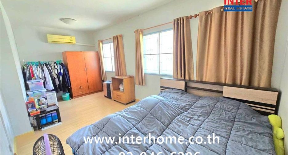 Reihenhaus zum Kauf mit 3 Zimmer in Mueang Samut Prakan, Samut Prakan