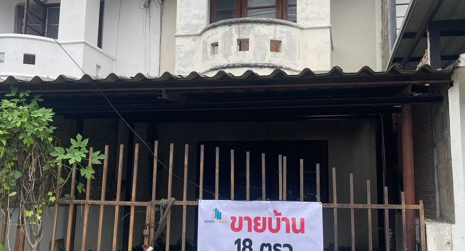 For sale 2 bedrooms townhouse in Mueang Chiang Mai, Chiang Mai
