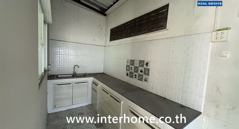 Продажа 3 спальни таунхаус в Mueang Samut Prakan, Самутпракан