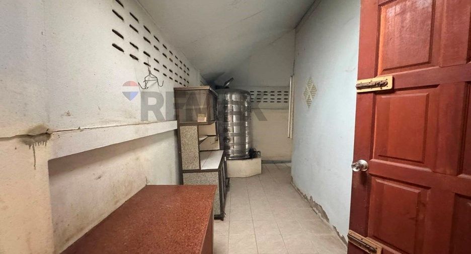 Продажа 2 спальни таунхаус в Самуи, Сураттани
