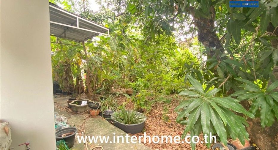 Haus zum Kauf mit 3 Zimmer in Khlong Sam Wa, Bangkok
