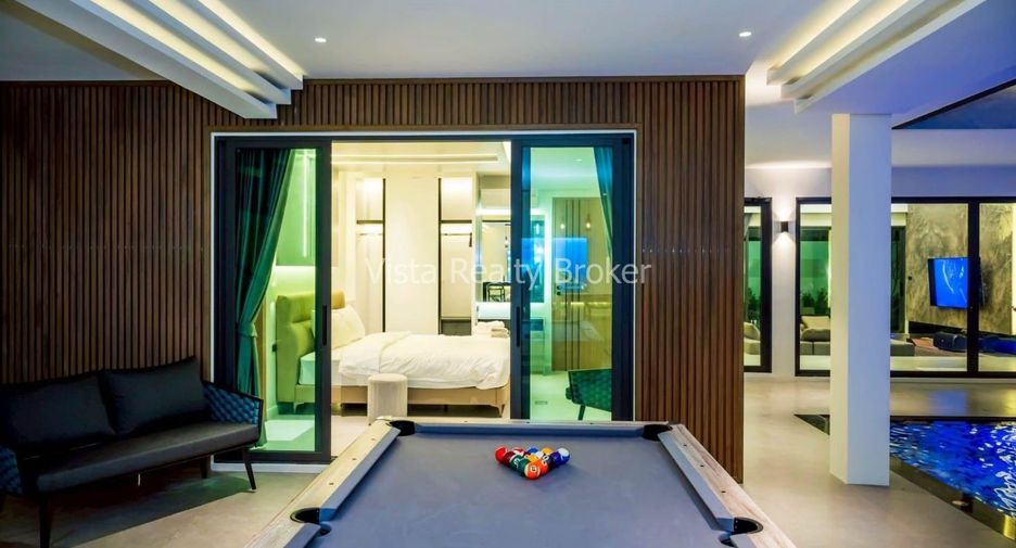 For sale 7 bedrooms villa in Jomtien, Pattaya