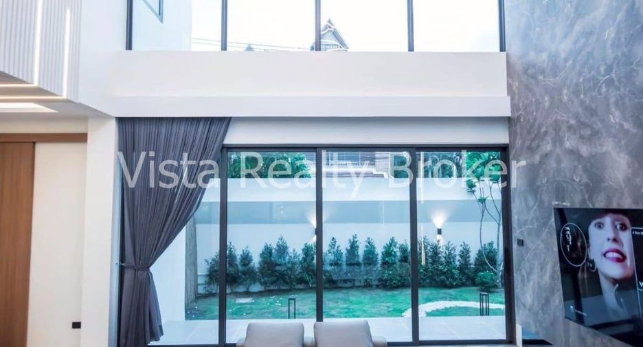 For sale 7 bedrooms villa in Jomtien, Pattaya