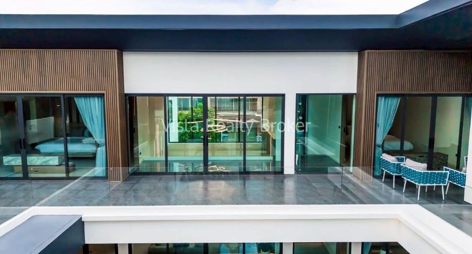 For sale 7 bedrooms villa in Jomtien, Pattaya