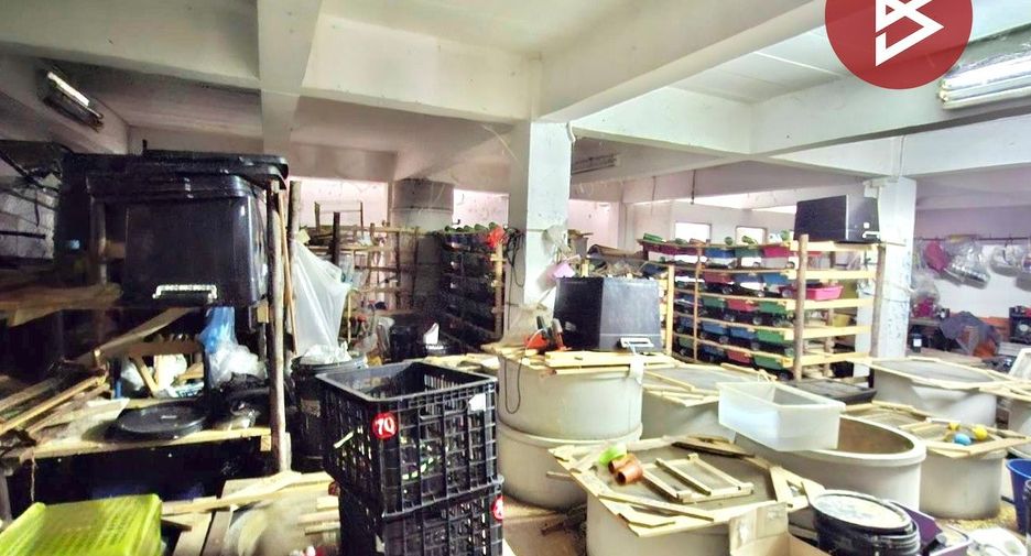 For sale 1 bed retail Space in Bang Khae, Bangkok