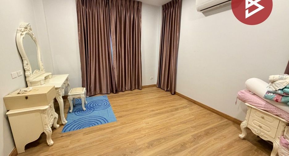 Продажа 4 спальни дом в Sam Phran, Накхонпатхом